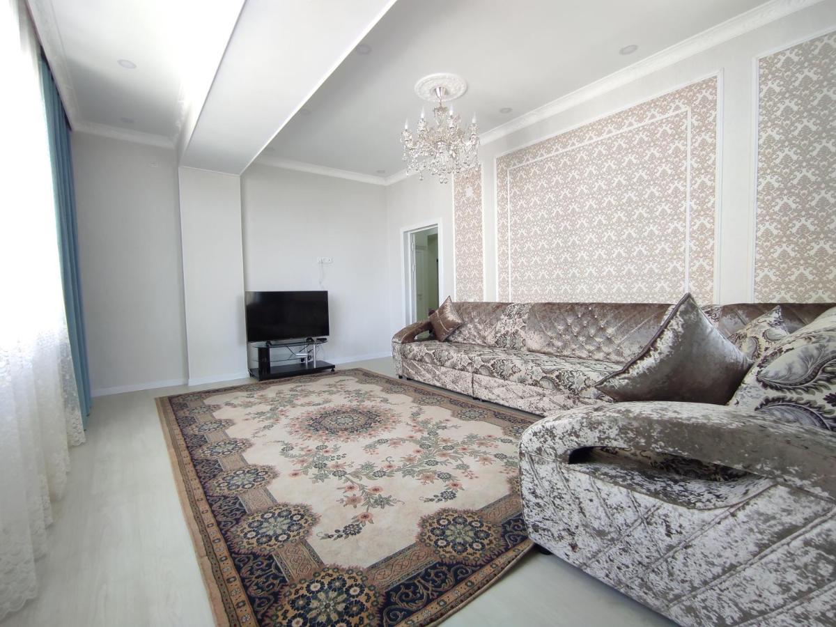 Prestigious Apartment In Bishkek Exteriör bild